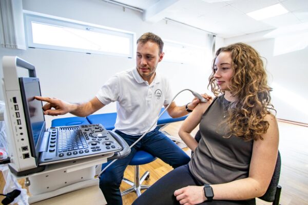 160224 mona Chiemgau Physio Zacherl 094 600x400 1